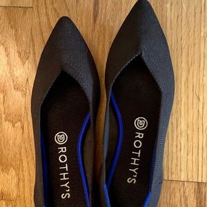 Rothy’s black points flats